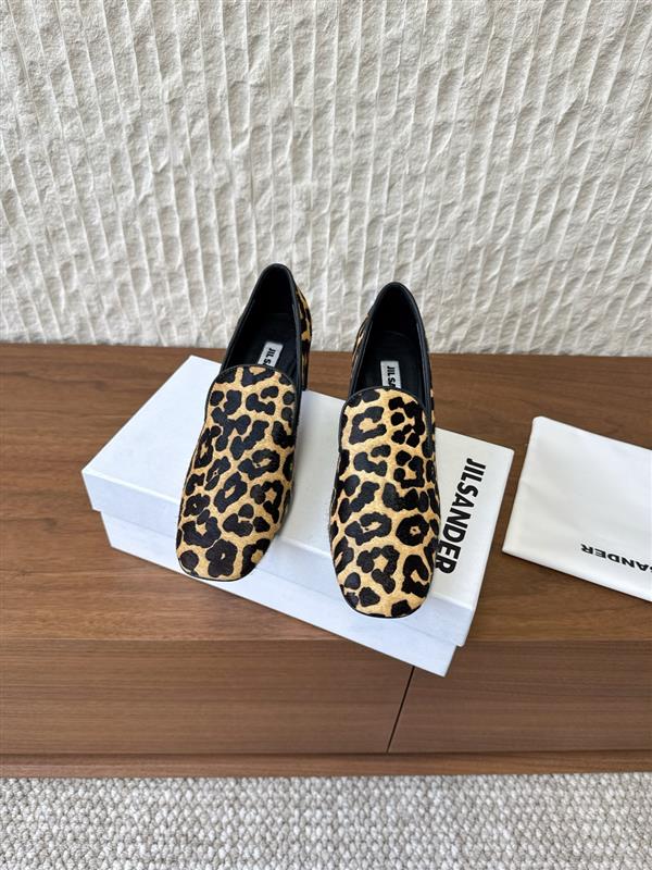 2025112717142111 340